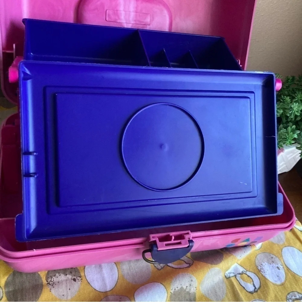 Vintage Caboodles hot pink and purple 2 tier convertible makeup case
